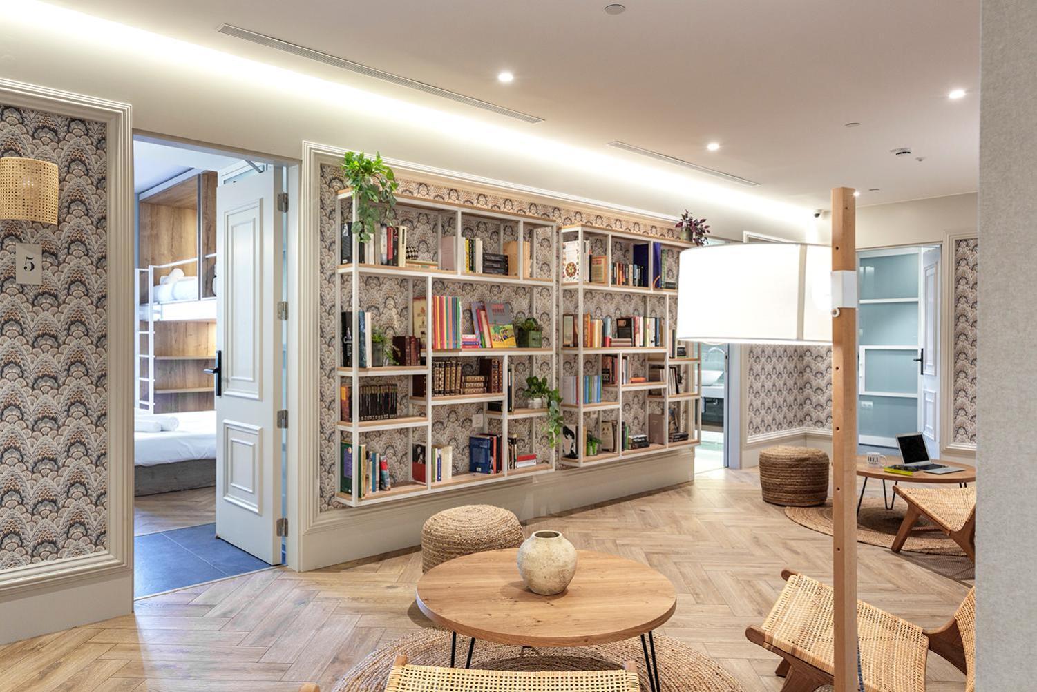 Weflating Boutique Hostel Барселона Экстерьер фото